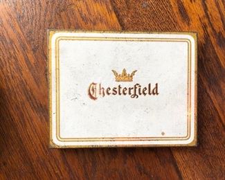 $10  Chesterfield cigarette box 