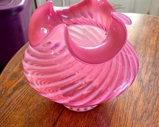 $25 pink swirl vase 