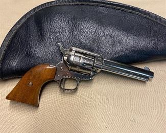 Colt Single Action Frontier Scout 22 Caliber Revolver(SN 35086K)