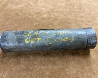 WW2 U.S. Flashlight Container