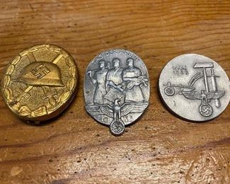 WW2 German Wound Badge (No Pin) and Party Pins