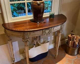 Hambersham Plaza collection hand carved made in the USA  entry table 36.5x 16
650.00