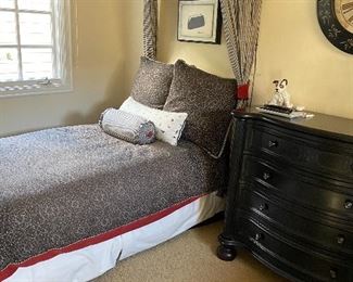 1 of 2 
TWIN BEDS WITH  MATTRESS,  BOX SPRING ,COMFORTER  BLACK AWNING AND  DRAPES 
300.00 PER SET 