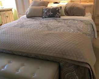 $700 Spring Air Rejuvenate king mattress 