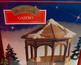 Mevyn's Village Square Gazebo $20