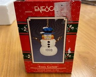 Frosty Garfield Ornament - $12