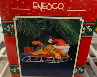 Here comes Santa Paws $16