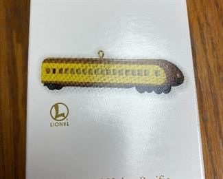 Lionel Union Pacific Streamliner Buffet Coach - $1