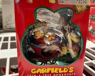 Garfield Trim-A-Tree Ornament. $5