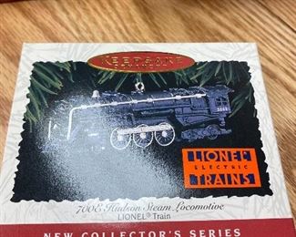 700 & Hudson Steam Locomotive Hallmark Keepsake Ornament. $4