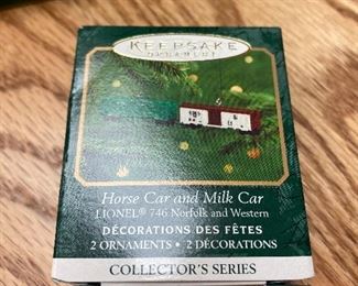 Lionel 746 Norfolk and Western Keepsake Ornament. $4