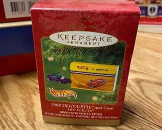 1968 Silhouette and case Hot wheels Keepsake Ornament. $6