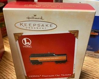 Lionel Daylight Oil Tender Hallmark Keepsake Ornament. $5