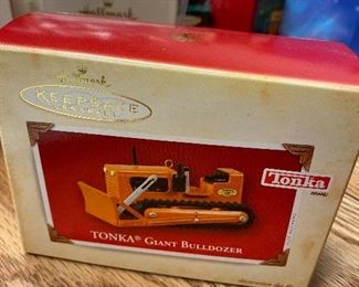 Tonka Giant Bulldozer Hallmark Keepsake Ornament. $4