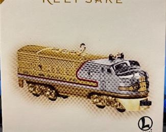 Lionel Santa Fe F3A Diesel Locomotive Hallmark Keepsake Ornament. $10