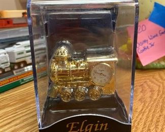 Elgin Collectable mini clock. $10