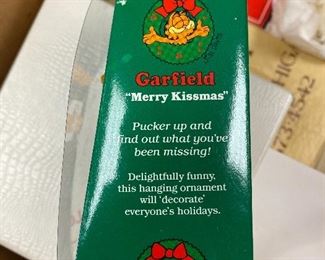 Merry Kissmas Garfield Ornament $19