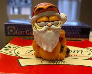 Santa Garfield $5