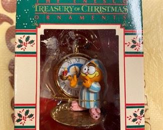 Garfield Night-Watchcat $12