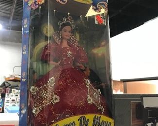 Flores De Maya Barbie Collector Edition $25