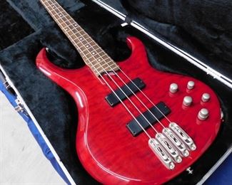 Ibanez BTB 4-String Bass Guitar w/Case