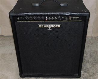 Behringer Ultrabass BX1800 Bass Guitar Amplifier