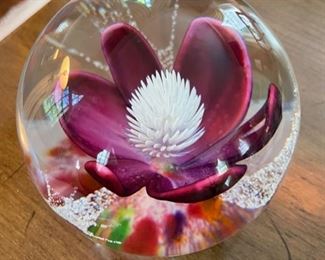 Selkirk Glass Scottish paperweight. Photo 1 of 2.