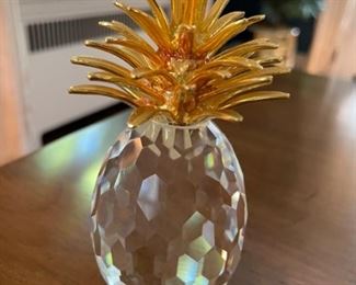 Pineapple paperweight. Photo 1 of 2.