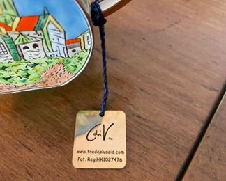 Charlotte de Vita Trade Plus Aid Teapot. Photo 2 of 3.