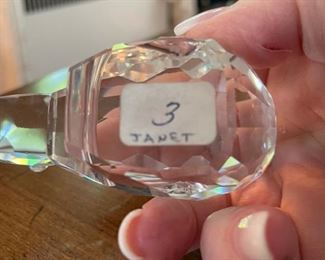 Crystal polar bear paperweight. Photo 2 of 2.