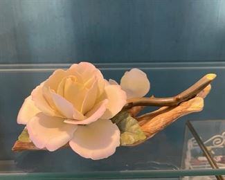 Capodimonte Porcelain Flower. Photo 1 of 2.