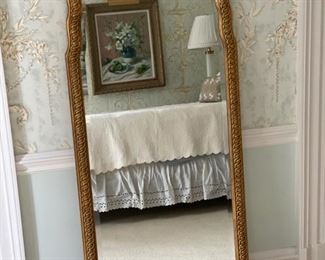 Gilt mirror. Photo 1 of 2.