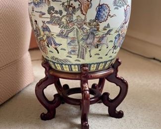 Porcelain Chinese fishbowl on stand with glass top. Photo 1 of 2.