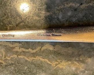 Mansion House by Heirloom Oneida Sterling Silver Flatware. Service for 12 plus serving pieces. 76 Pieces Total. Photo 3 of 3.