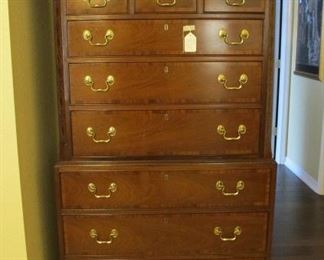 Couneille Chest of Drawers