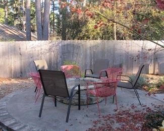 Set of 4 Heavy Iron Red Chairs, Set of 4 Web Chairs
