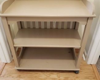 https://ctbids.com/#!/description/share/687803 Nice wooden rolling cart. Perfect for the kitchen or office. Features 3 shelves and is a nice neutral shade of beige. 30x15x30"