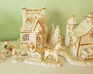 Lenox mistletoe Village Retired