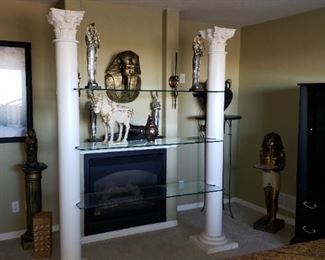 Double columns with 3 glass shelves