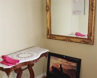 mirror and harp table