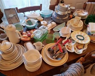 this kitchen is packed!