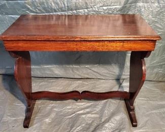 Antique Mahogany Short Table