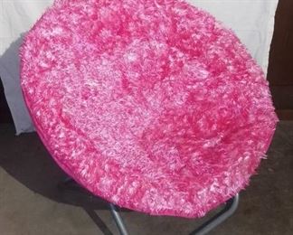 Pink Fluffy Round Folding Chair