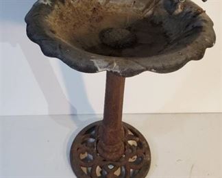 Metal Birdbath With Iron Base