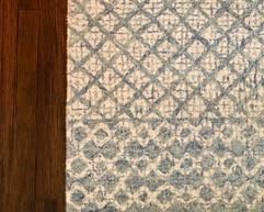 50. Safavieh Wool and Cotton Ivory/Blue Abstract Area Rug (8' x 10')