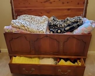 LANE CEDAR CHEST with DRAWER