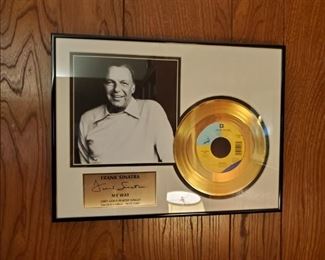 FRANK SINATRA GOLDEN RECORD