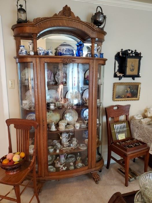 A PACKED VICTORIAN & MIDCENTURY ESTATE SALE... starts on 1/22/2021