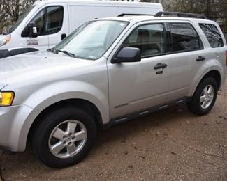 2008 FORD ESCAPE XLT SPORT UTILITY
With 49,592 ORIGINAL MILES!!!
ONE OWNERl!!
BEAUTIFUL CONDITION!!!