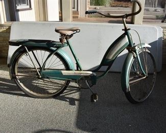 Antique Roadmaster, "Pleasure Liner" Girls Bicycle Tank Vintage Green and White in Beautiful Condition a Bicycle Restorer/Collectors Dream!